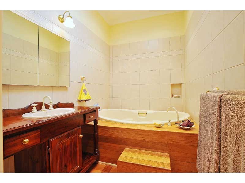 67 Home Road, Newport VIC 3015