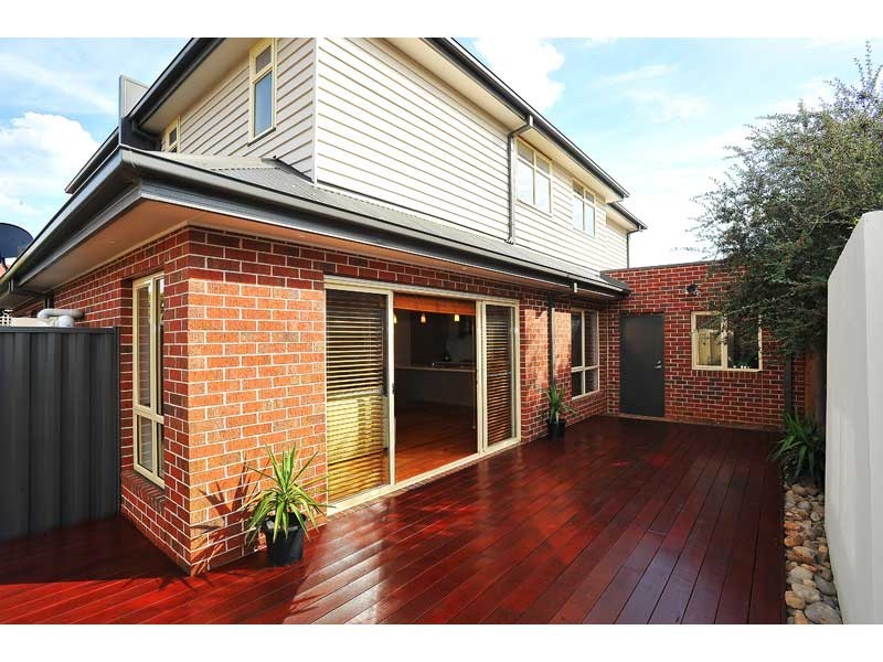 1/8 Laurie Street, Newport VIC 3015