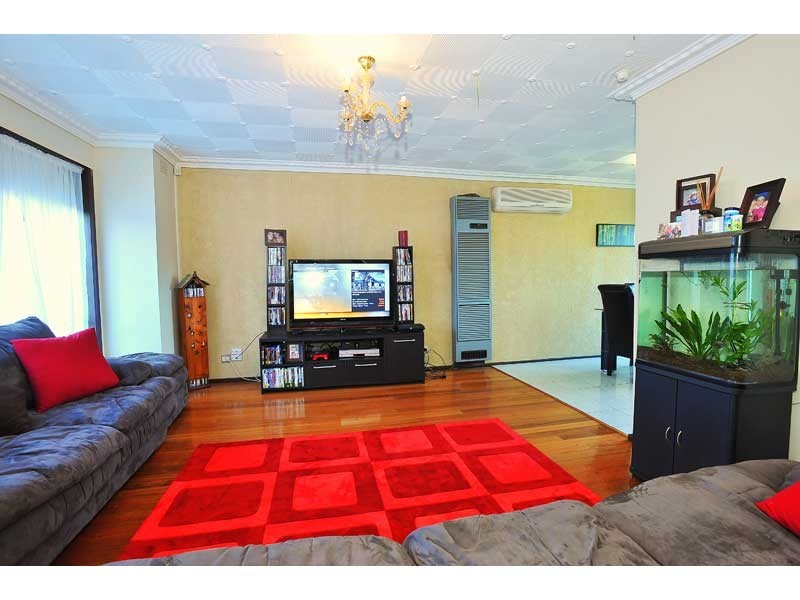 12 Yaralla Crescent, Sunshine West VIC 3020