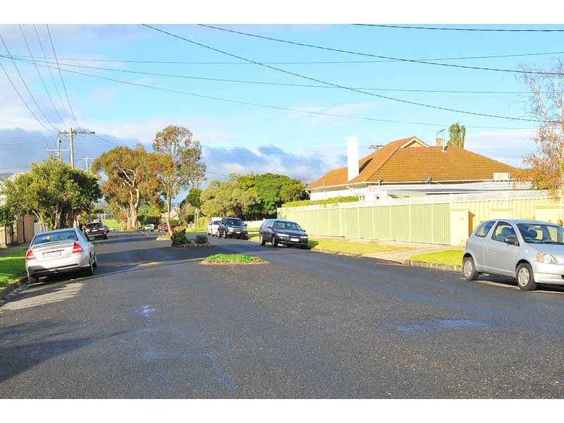 6/28 Peel Street, Newport VIC 3015