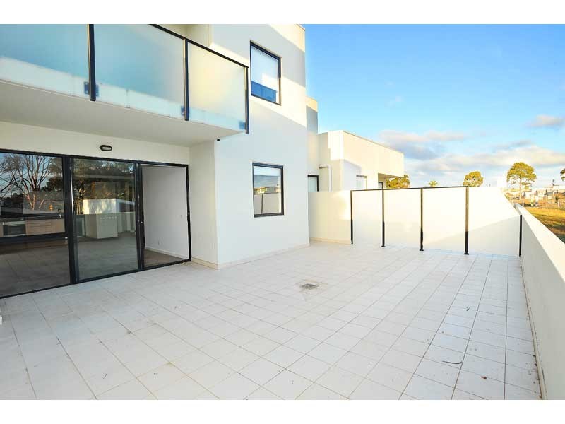 17/8 Crefden Street, Maidstone VIC 3012