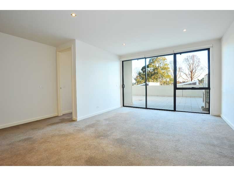 17/8 Crefden Street, Maidstone VIC 3012