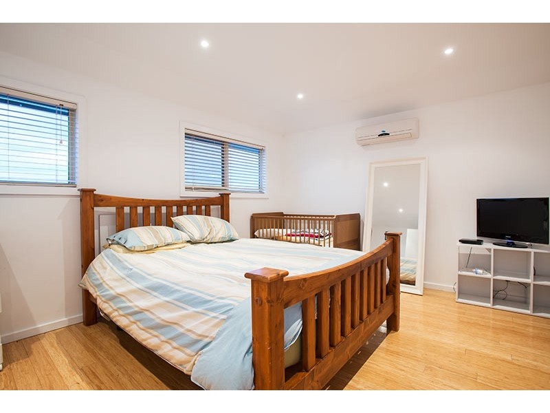 20 Empress Avenue, Kingsville VIC 3012