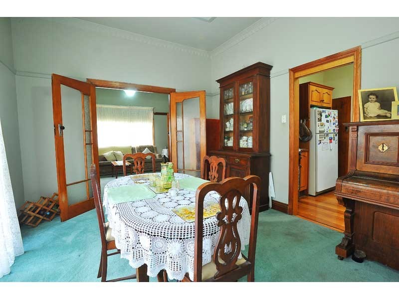 8 Rowe Street, Maribyrnong VIC 3032