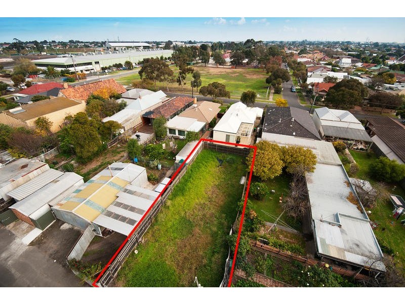 15 Edith Lane, Spotswood VIC 3015