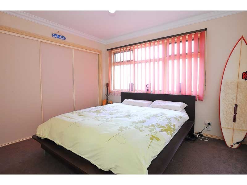 2/9 Saltley Street, South Kingsville VIC 3015