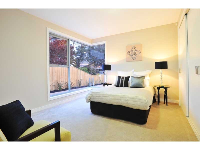 18 Jeffrey Avenue, Altona North VIC 3025