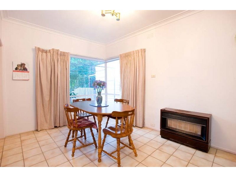 19 Gamon Street, Seddon VIC 3011