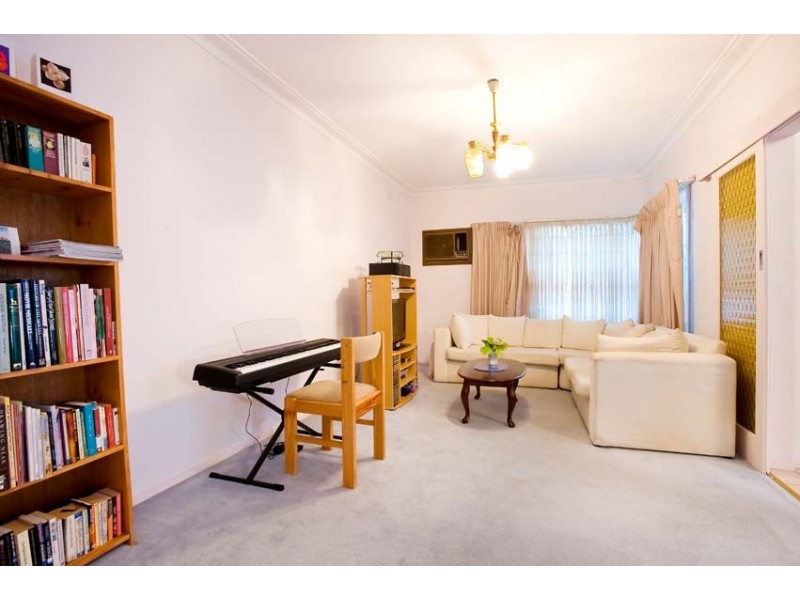 19 Gamon Street, Seddon VIC 3011