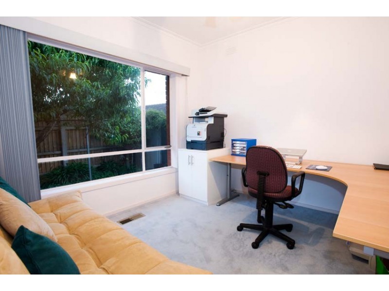 19 Gamon Street, Seddon VIC 3011