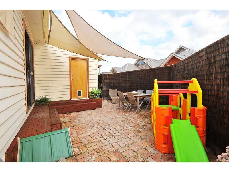 25A Carmen Street, Newport VIC 3015