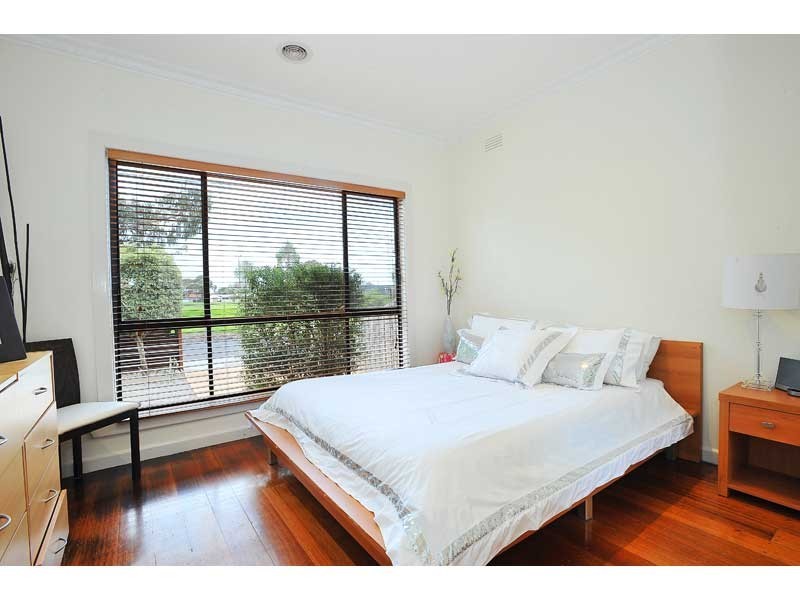 25A Carmen Street, Newport VIC 3015