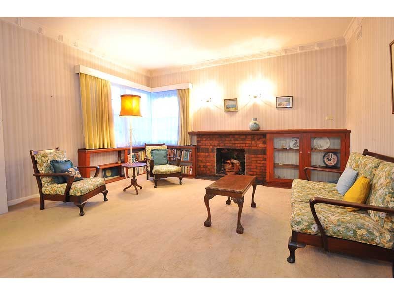 216 Douglas Parade, Newport VIC 3015
