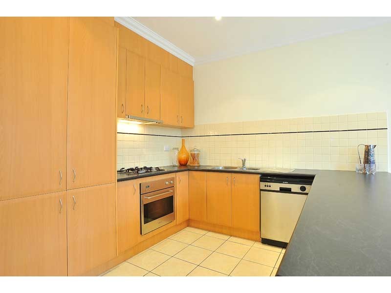 19 Kingham Street, Newport VIC 3015