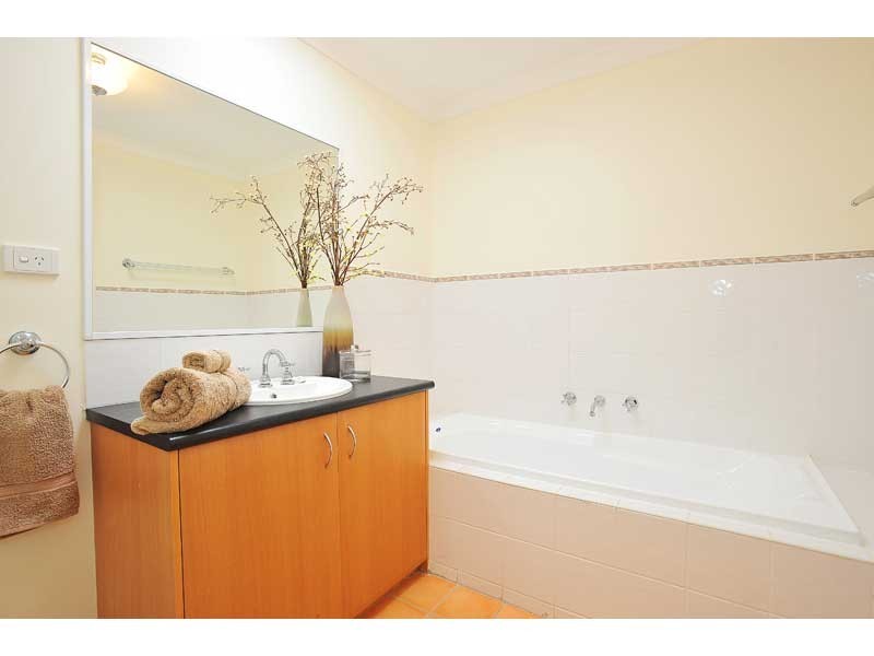 19 Kingham Street, Newport VIC 3015