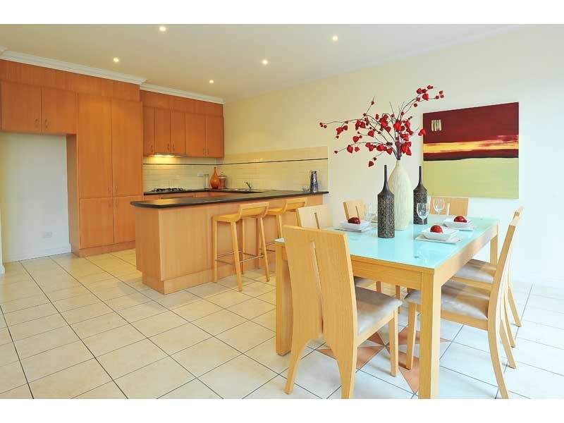 19 Kingham Street, Newport VIC 3015