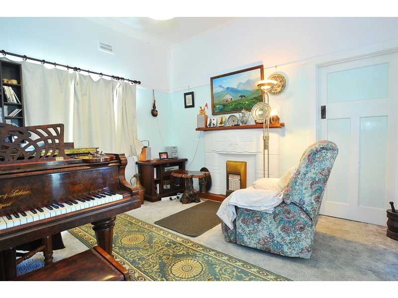 17 Jack Street, Newport VIC 3015