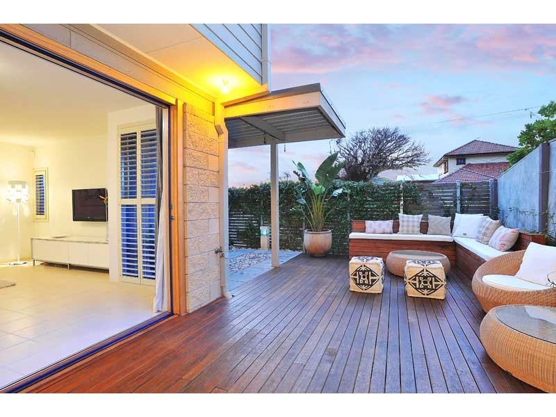 2 Stewart Street, Williamstown VIC 3016