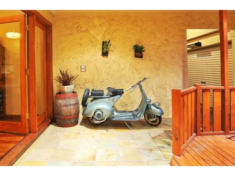 11 Bromyard Street, Yarraville VIC 3013