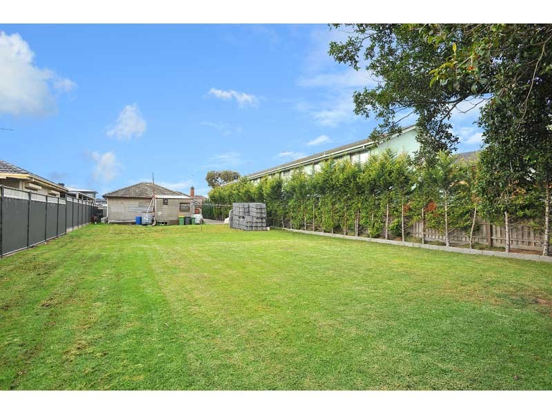 5 Hampton Parade, West Footscray VIC 3012