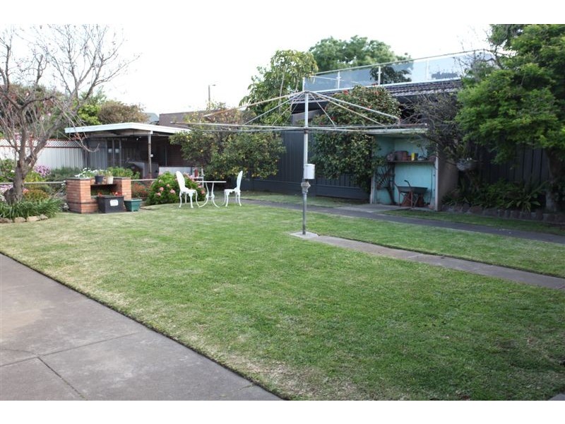613 Geelong Road, Brooklyn VIC 3012
