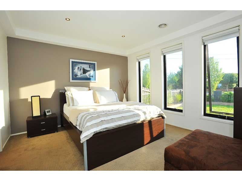 23 Neal Court, Altona North VIC 3025