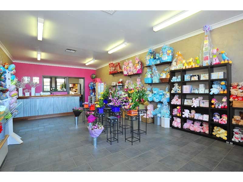 13 Borrack Square, Altona North VIC 3025