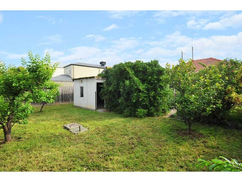 28 Alma Terrace, Newport VIC 3015