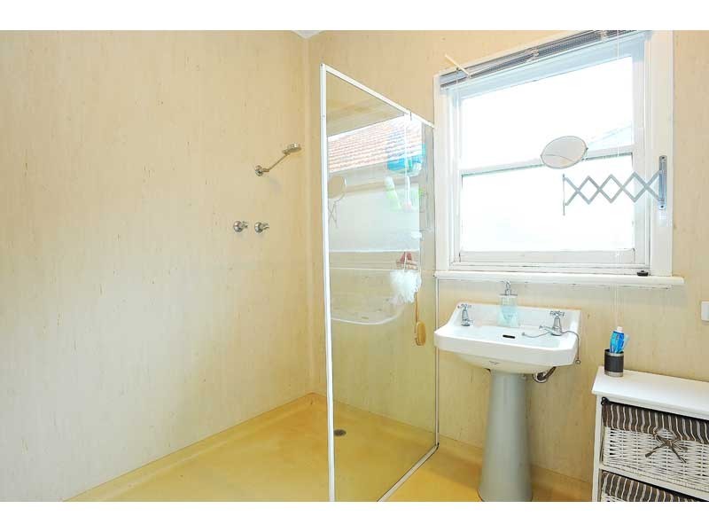 129 Blackshaws Road, Newport VIC 3015