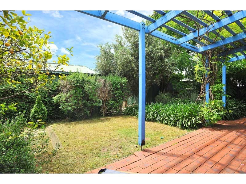 8 Reed Street, Spotswood VIC 3015