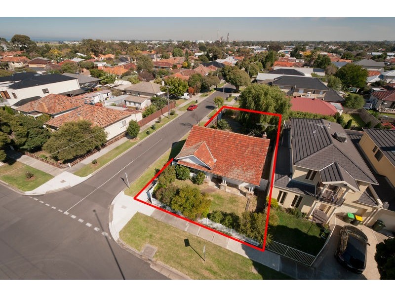 17 Jack Street, Newport VIC 3015