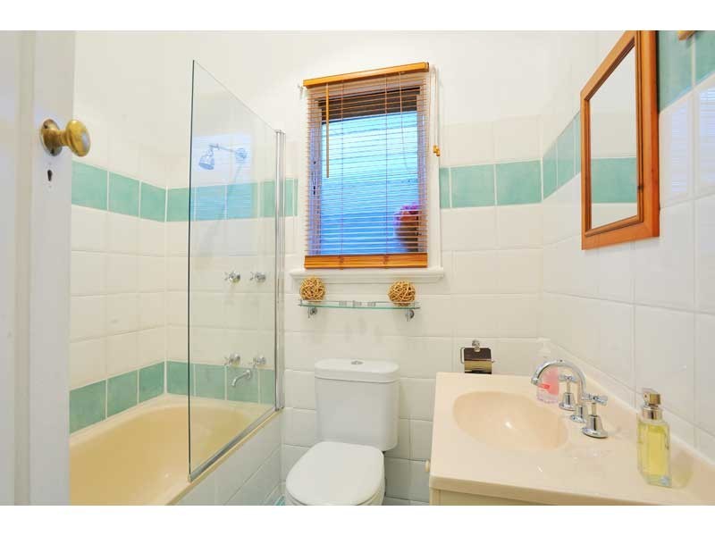 249 Geelong Road, Kingsville VIC 3012