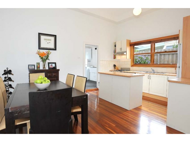 83 River Street, Newport VIC 3015