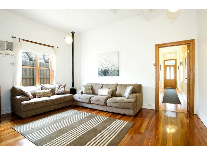 83 River Street, Newport VIC 3015