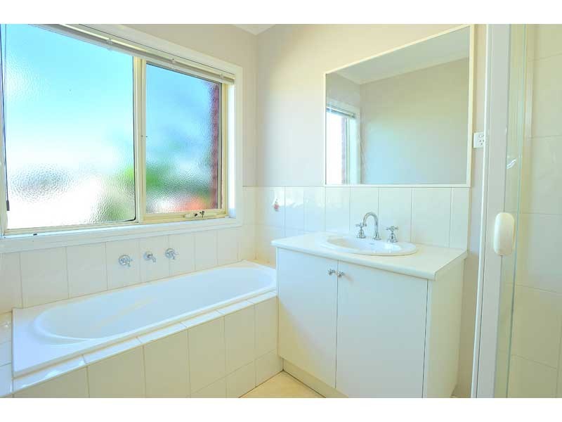 1/69 Hansen Street, Altona North VIC 3025