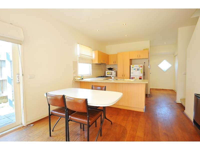 2/4 Florence Street, Williamstown VIC 3016