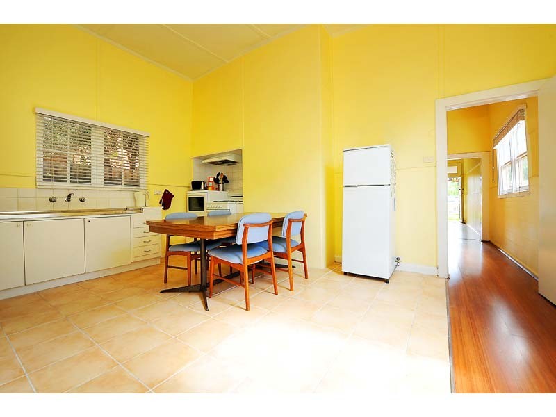 13 Kingsville Street, Kingsville VIC 3012