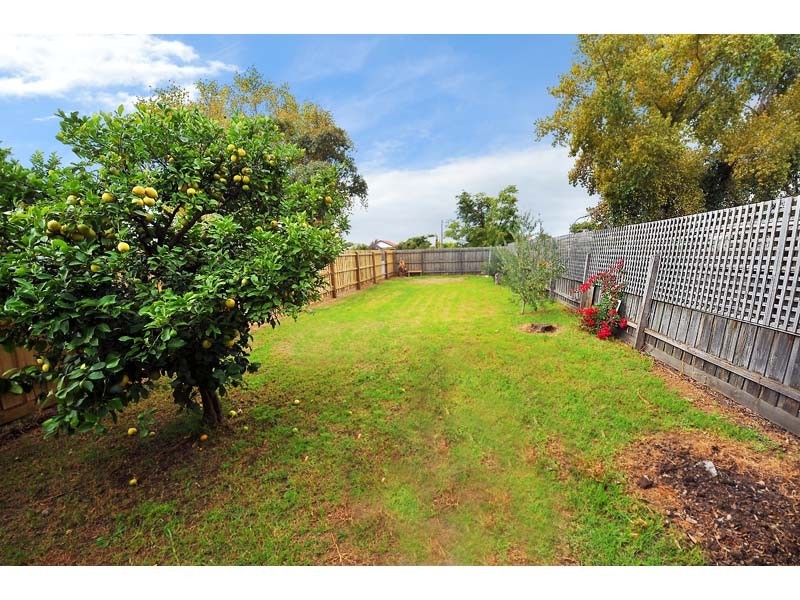 13 Kingsville Street, Kingsville VIC 3012