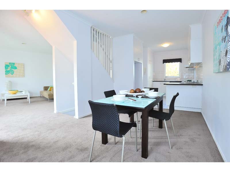 42 The Crescent, Kensington VIC 3031