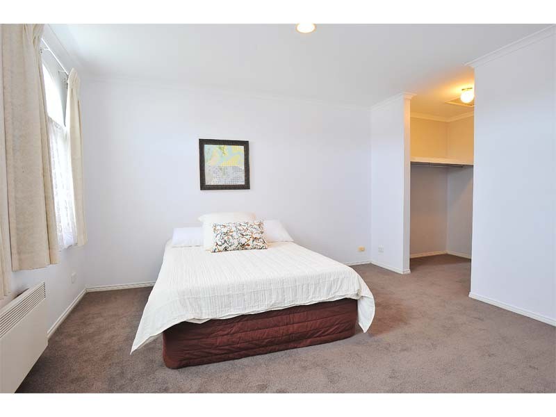 42 The Crescent, Kensington VIC 3031