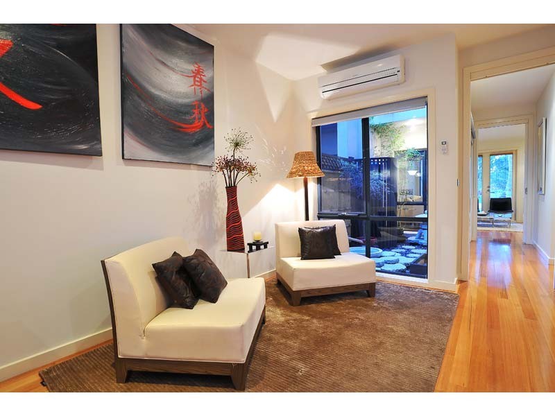 35 John Liston Drive, Newport VIC 3015