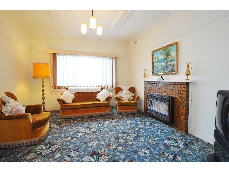 18 Indwe Street, West Footscray VIC 3012