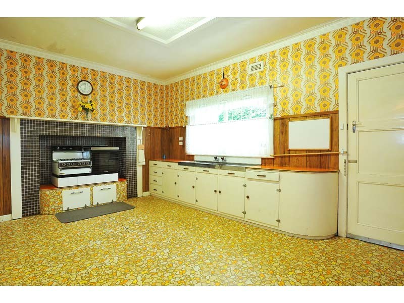 18 Indwe Street, West Footscray VIC 3012