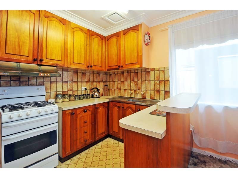 2/34 Cathcart Street, Maidstone VIC 3012