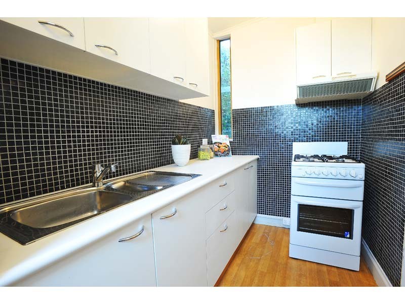 36 Austin Street, Seddon VIC 3011