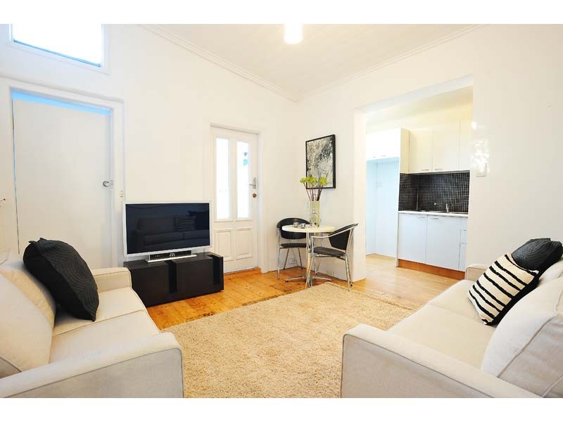 36 Austin Street, Seddon VIC 3011