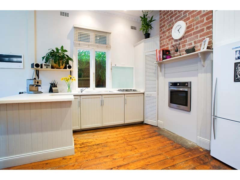 27 Hamilton Street, Seddon VIC 3011