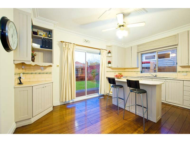 115 Queensville Street, Kingsville VIC 3012