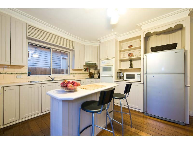 115 Queensville Street, Kingsville VIC 3012
