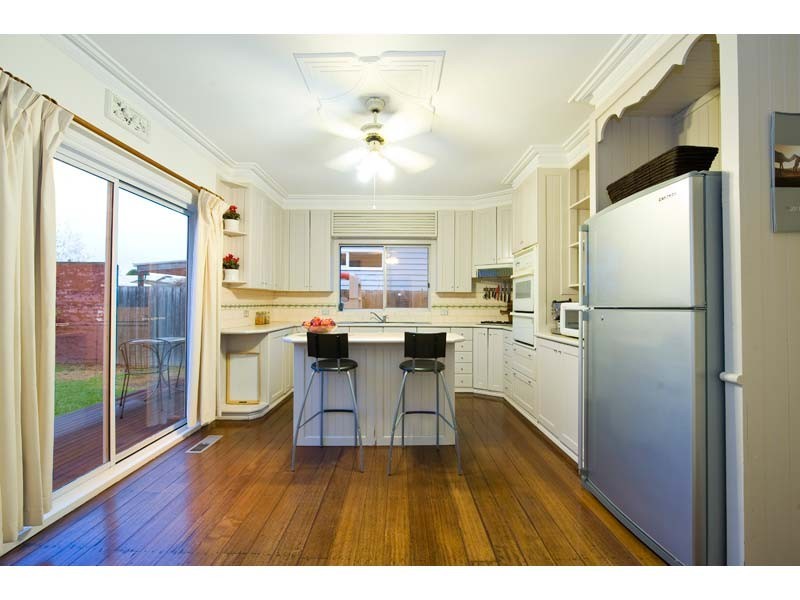 115 Queensville Street, Kingsville VIC 3012